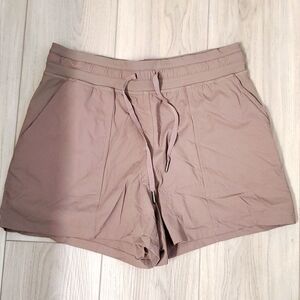 Dance Studio High Rise Short 3.5" size 8